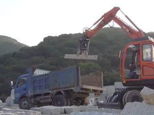 买球(中国)机械轮挖属具--条石夹 